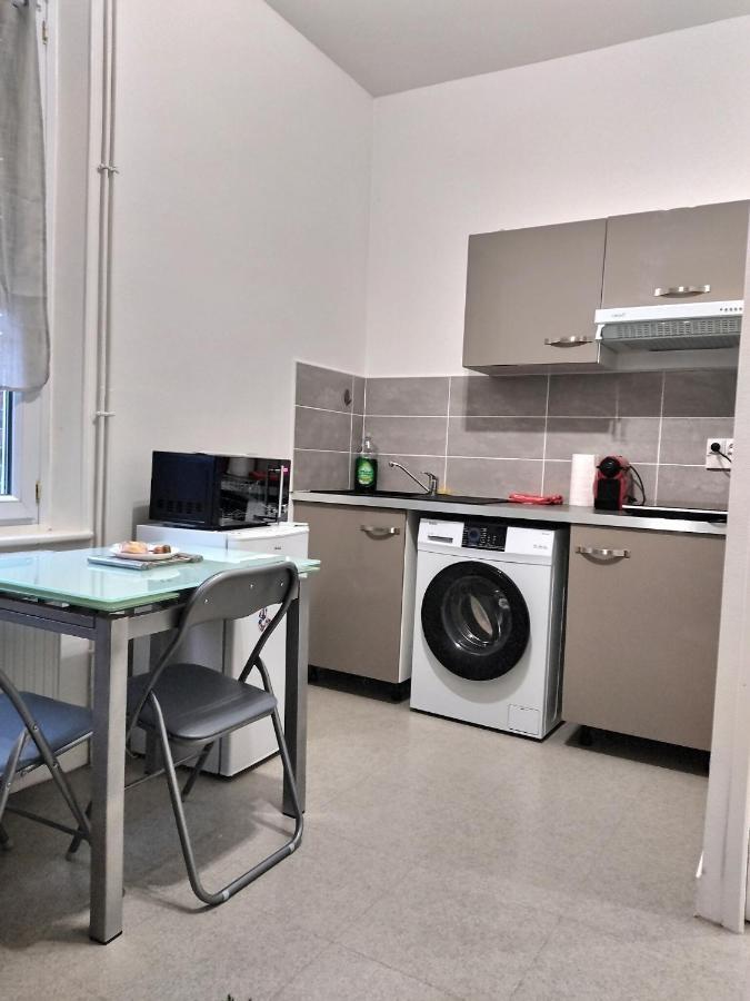 Superbe Studio 3 Face Gare Évreux Eksteriør bilde